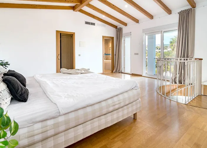Grr - Elegant With Exclusive Private Pool Вілла *
