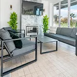 Vila Grr - Elegant With Exclusive Private Pool
