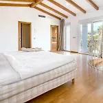 Grr - Elegant With Exclusive Private Pool Vila *
