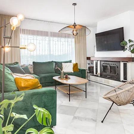 Grr - Elegant With Exclusive Private Pool Вилла