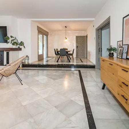 Grr - Elegant With Exclusive Private Pool Марбелья