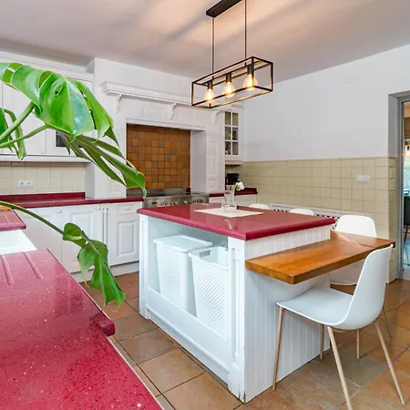 Grr - Elegant With Exclusive Private Pool *