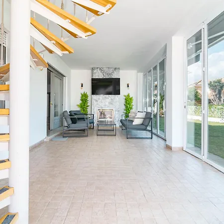 Vila Grr - Elegant With Exclusive Private Pool