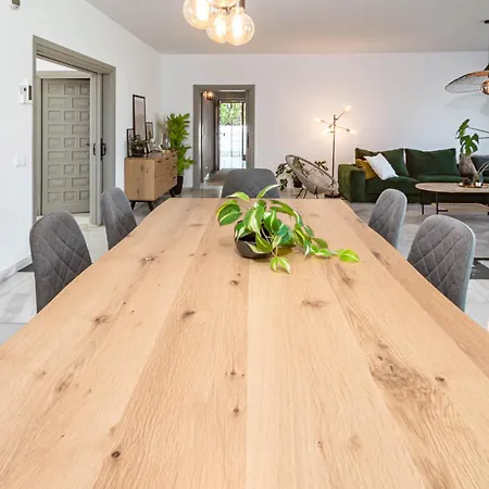 Вилла Grr - Elegant With Exclusive Private Pool *