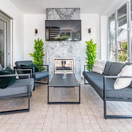 Grr - Elegant With Exclusive Private Pool Вилла Марбелья
