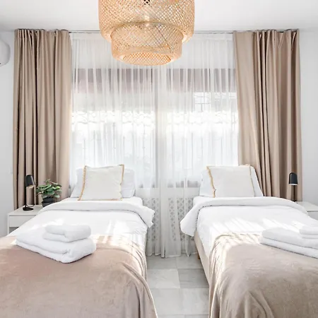 Grr - Elegant With Exclusive Private Pool *