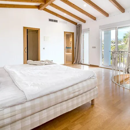 Grr - Elegant With Exclusive Private Pool Villa *