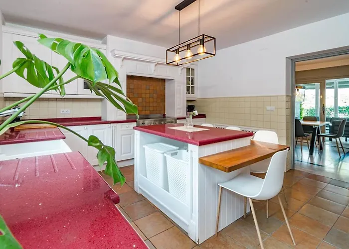 Grr - Elegant With Exclusive Private Pool Villa