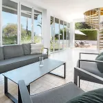 Grr - Elegant With Exclusive Private Pool *